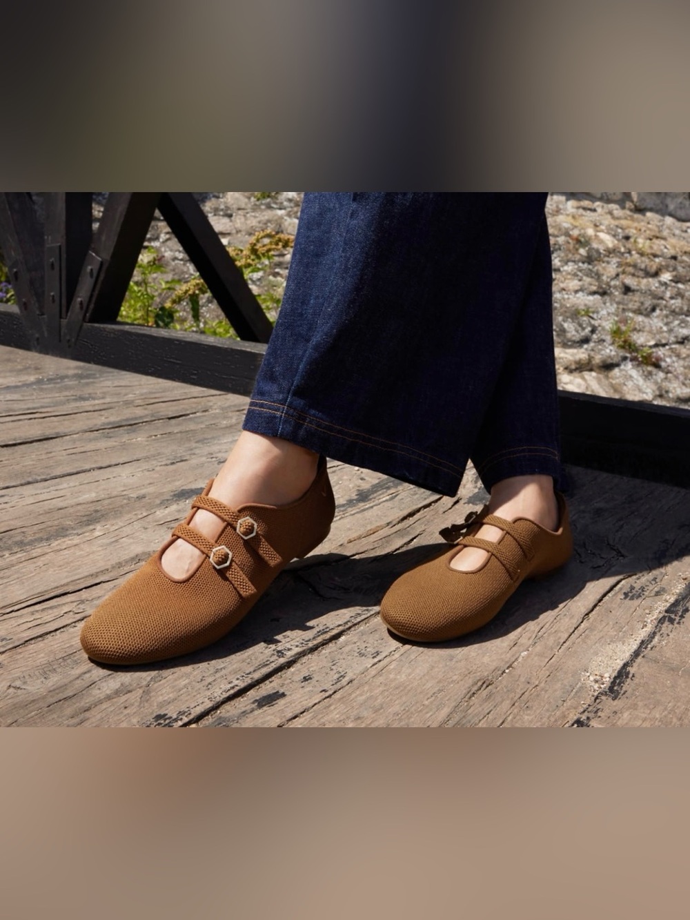 Vivaia Natalie Twin-Strap Knit Flats Camel Brown Dlats size 39/US8-8.5 EUC